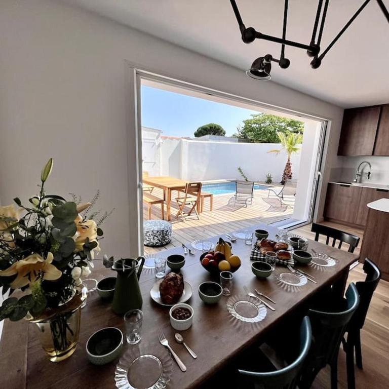 Superbe villa avec piscine à 10 min du centre - Villa - 20