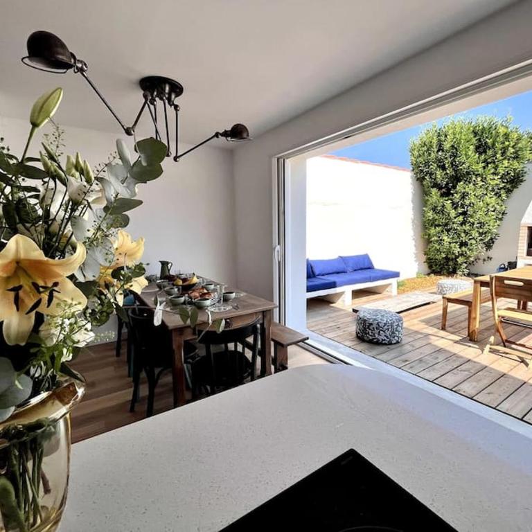 Superbe villa avec piscine à 10 min du centre - Villa - 24