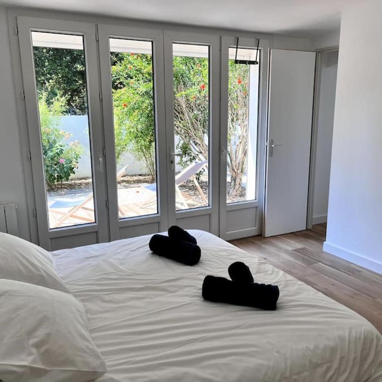 Superbe villa avec piscine à 10 min du centre - Villa - 29