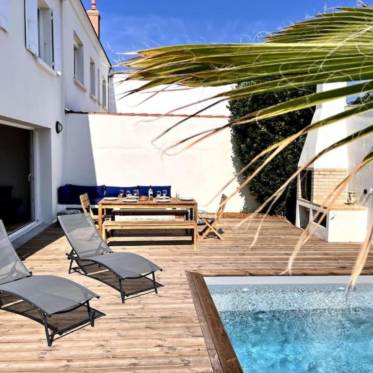Superbe villa avec piscine à 10 min du centre - Villa - 30