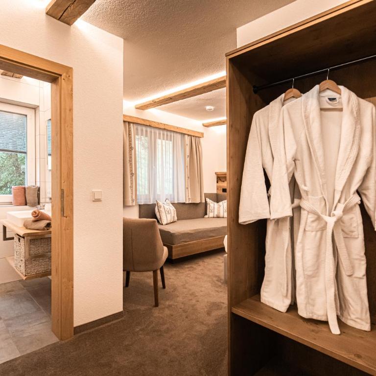 Gästehaus Fellner - Dreibettzimmer - 5
