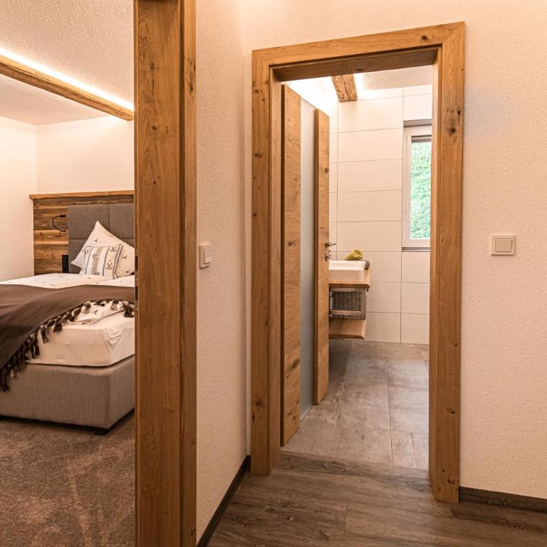 Gästehaus Fellner - Apartment mit Blick auf die Berge - 13