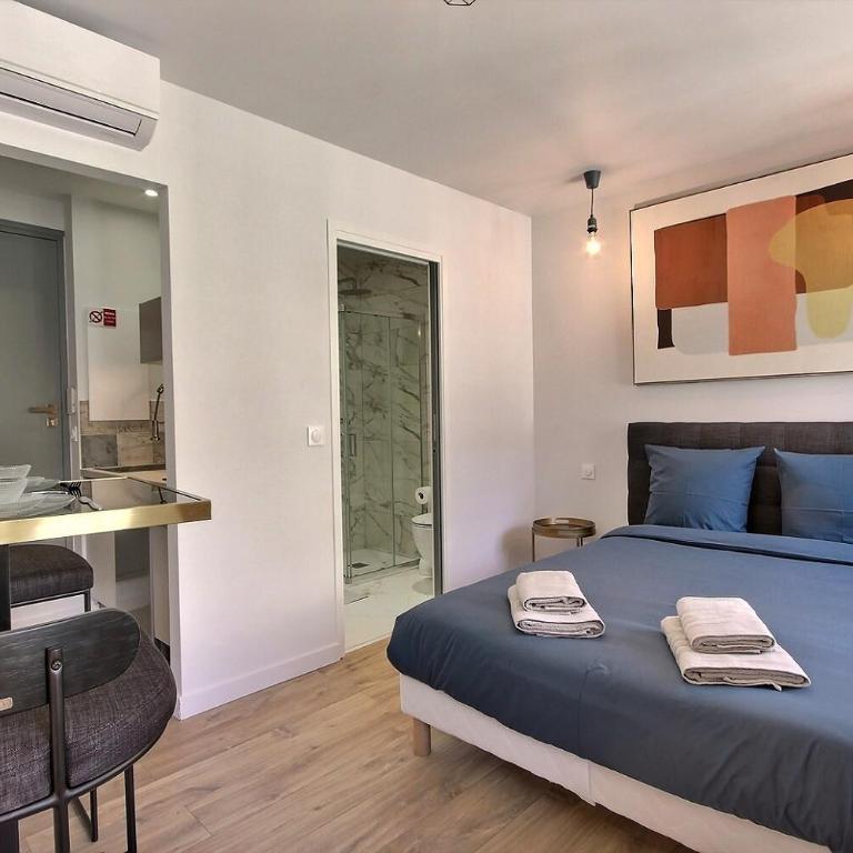 LES TOITS DU VIEUX-PORT - Appartement - 4