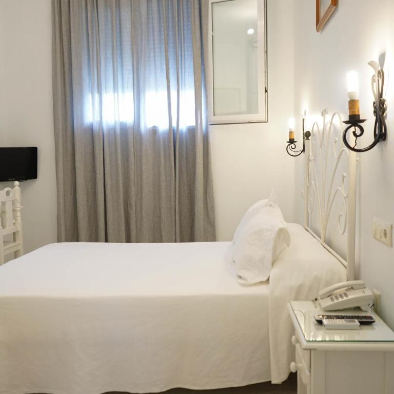 Margaritas 21 Rooms - Double Room with double bed - 16