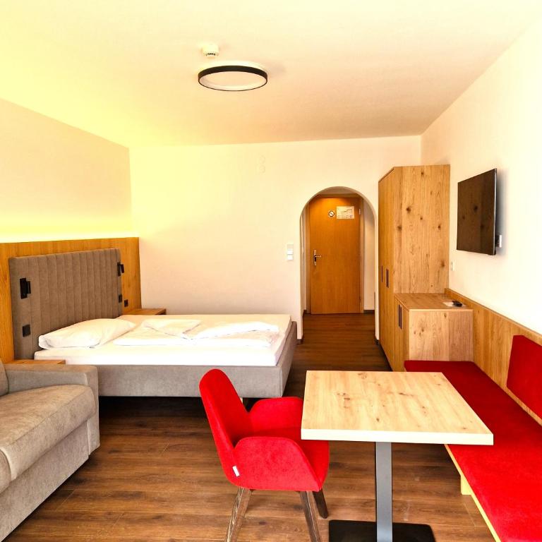 Hotel Tanja-Sonnenhof - Doppelzimmer mit Balkon - 3