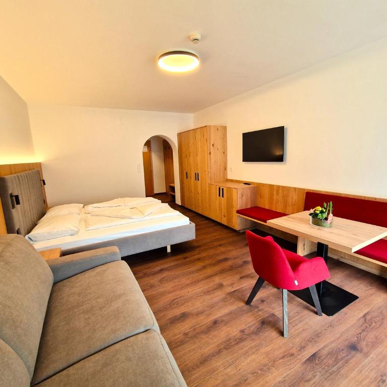 Hotel Tanja-Sonnenhof - Doppelzimmer mit Balkon - 6