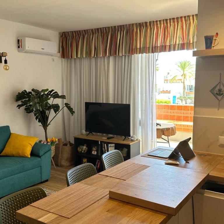 Air-Conditioned, Remarkably Beautiful Apartment, Fibre Wi-Fi, Pool - Apartamento de 1 dormitorio - 3