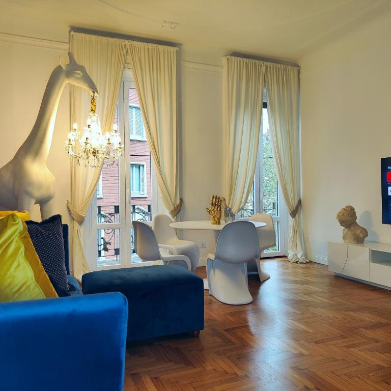 Luxury Apartment 2 bedrooms and 2 baths in Milan downtown with AC, WiFi, Subway aiport conneted - Appartamento con 2 Camere da Letto - 1