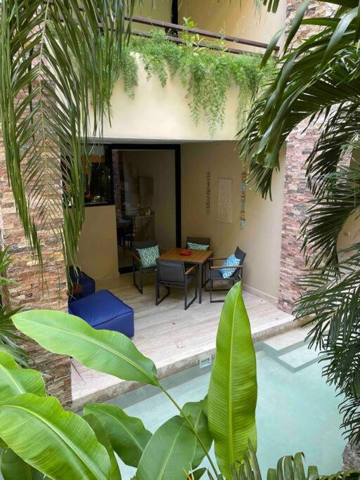 Cozy loft with poolside terrace - One-Bedroom Apartment - 34