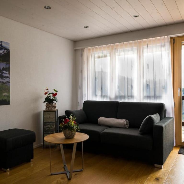 Moderne 2-Zimmer-Wohnung in Albinen mit Aussicht - Apartment mit 1 Schlafzimmer - 1