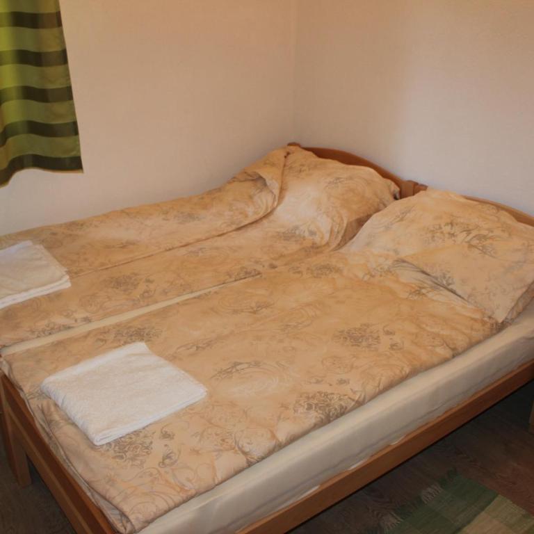 Rooms Zebax - Klasična Dvokrevetna Soba sa Bračnim Krevetom - 2