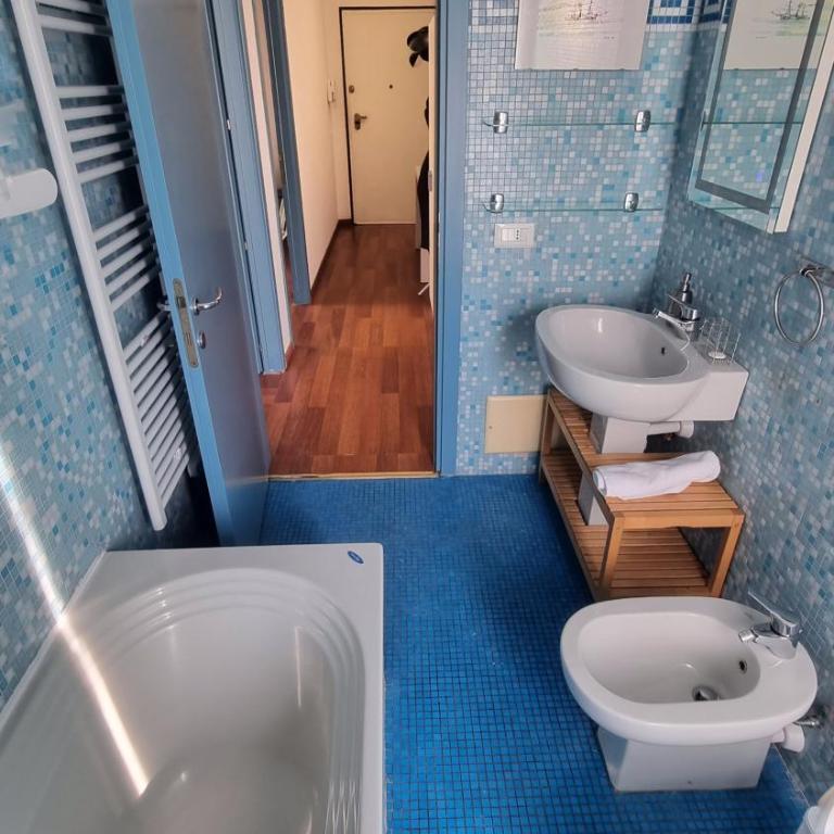 Vista sulla marina, AC, ascensore - Appartamento con 2 Camere da Letto - 26