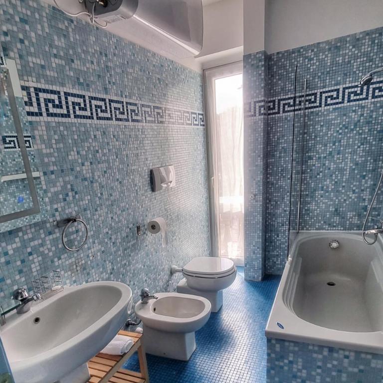 Vista sulla marina, AC, ascensore - Appartamento con 2 Camere da Letto - 27