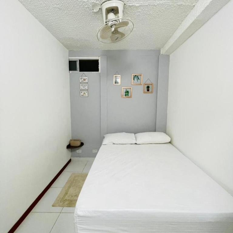 HOSTAL AMA - Habitación Doble - 7
