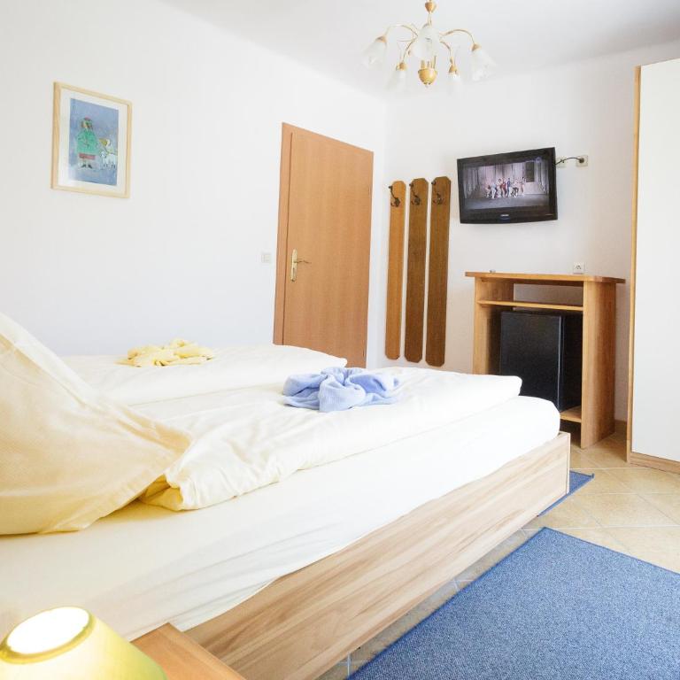 Pension Regia - Doppelzimmer - 4