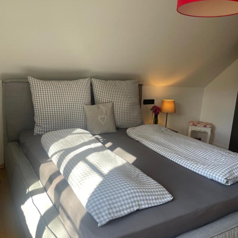 Allgäu Cottage - traumhafter Blick in die Schweizer Berge - Maisonette-Apartment - 21