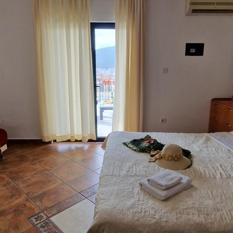 Villa Lutovac Budva - Studio with Terrace - 9