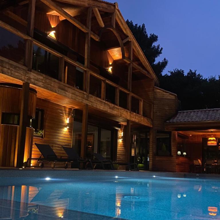 BISCALODGE - Villa - 3