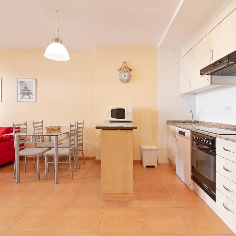 Global Vacacional, Práctico apartamento en la playa de Canet - Apartamento - 4