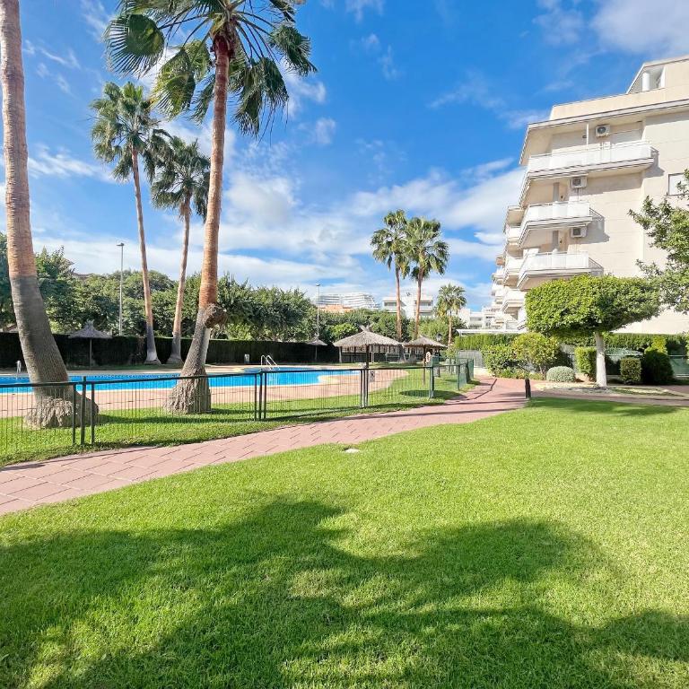 Global Vacacional, Práctico apartamento en la playa de Canet - Apartamento - 1