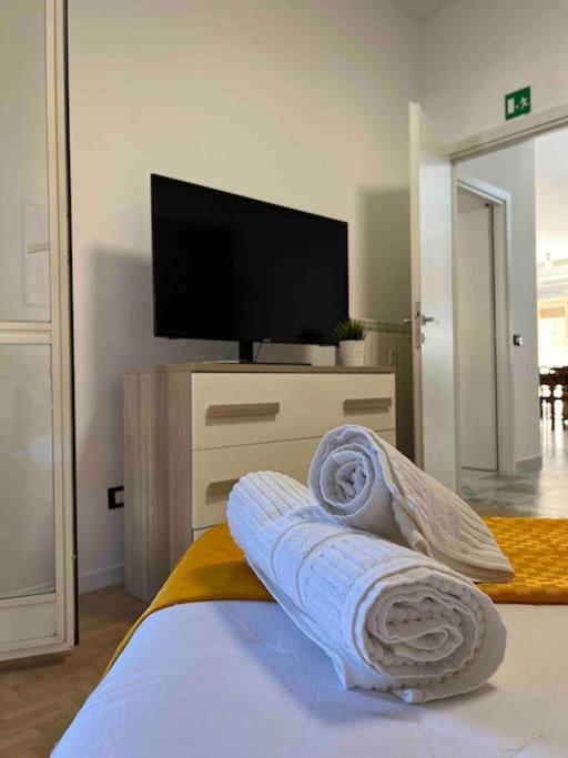 3 FERMATE DAL COLOSSEO - Casa Vacanze Elena - 50 m da METRO GARBATELLA - Casa con 2 Camere da Letto - 18