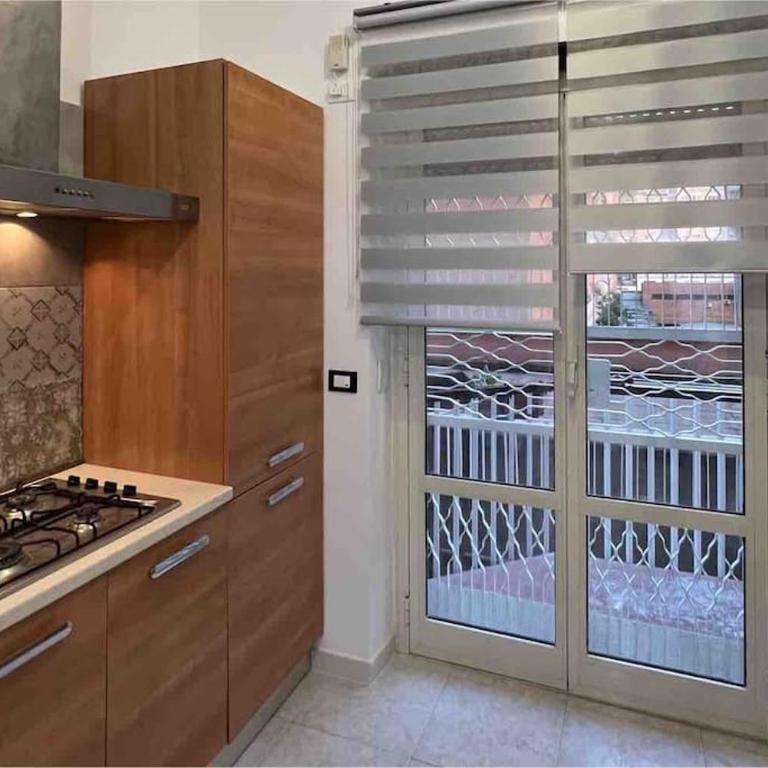 3 FERMATE DAL COLOSSEO - Casa Vacanze Elena - 50 m da METRO GARBATELLA - Casa con 2 Camere da Letto - 22