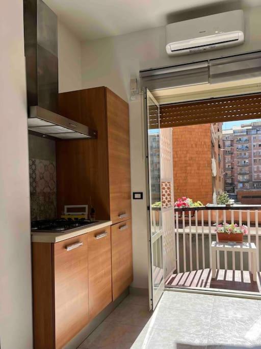 3 FERMATE DAL COLOSSEO - Casa Vacanze Elena - 50 m da METRO GARBATELLA - Casa con 2 Camere da Letto - 47