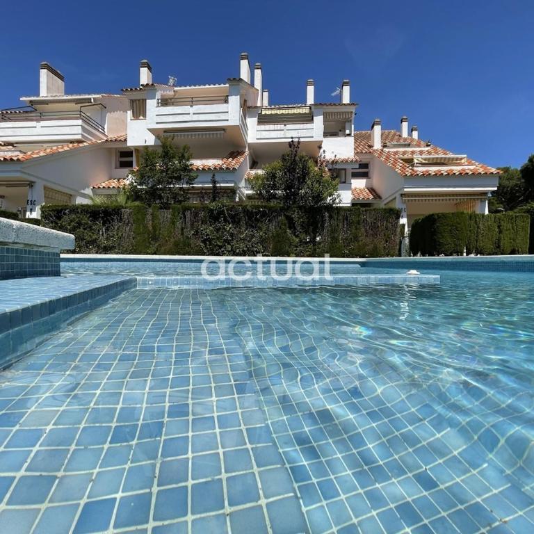 LAS PALOMAS 1-2 - Three-Bedroom Apartment - 31