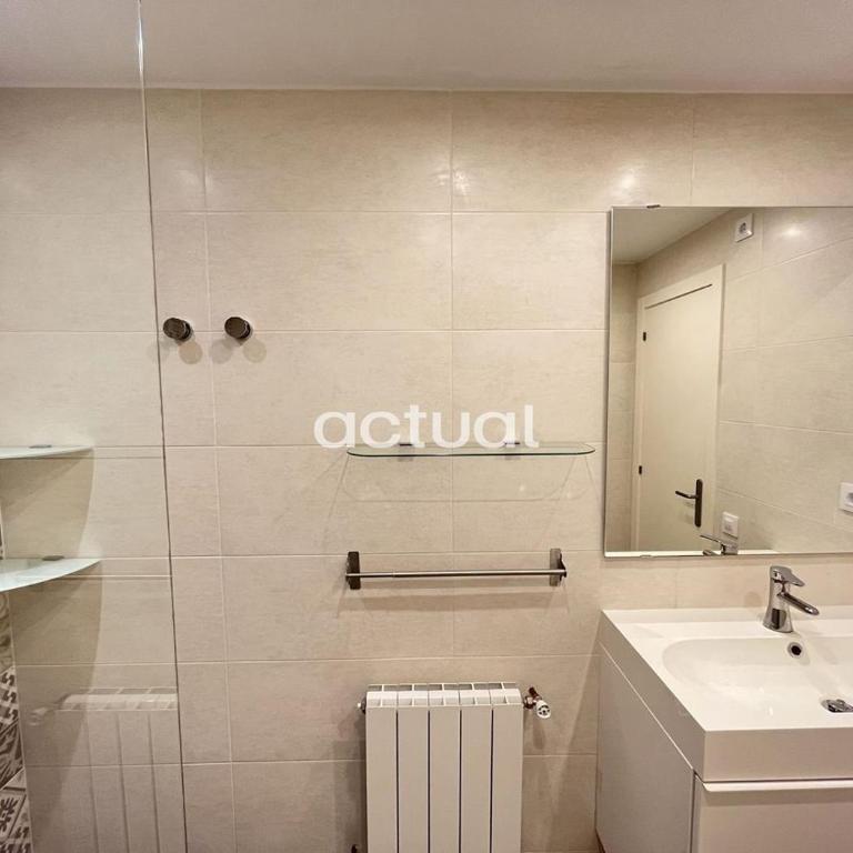 LAS PALOMAS 1-2 - Three-Bedroom Apartment - 20