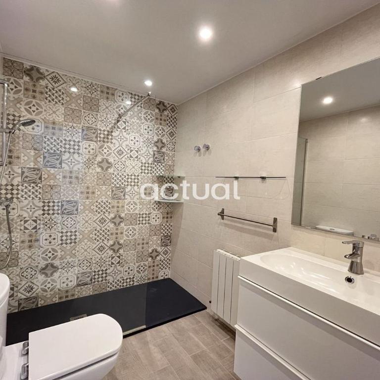 LAS PALOMAS 1-2 - Three-Bedroom Apartment - 22