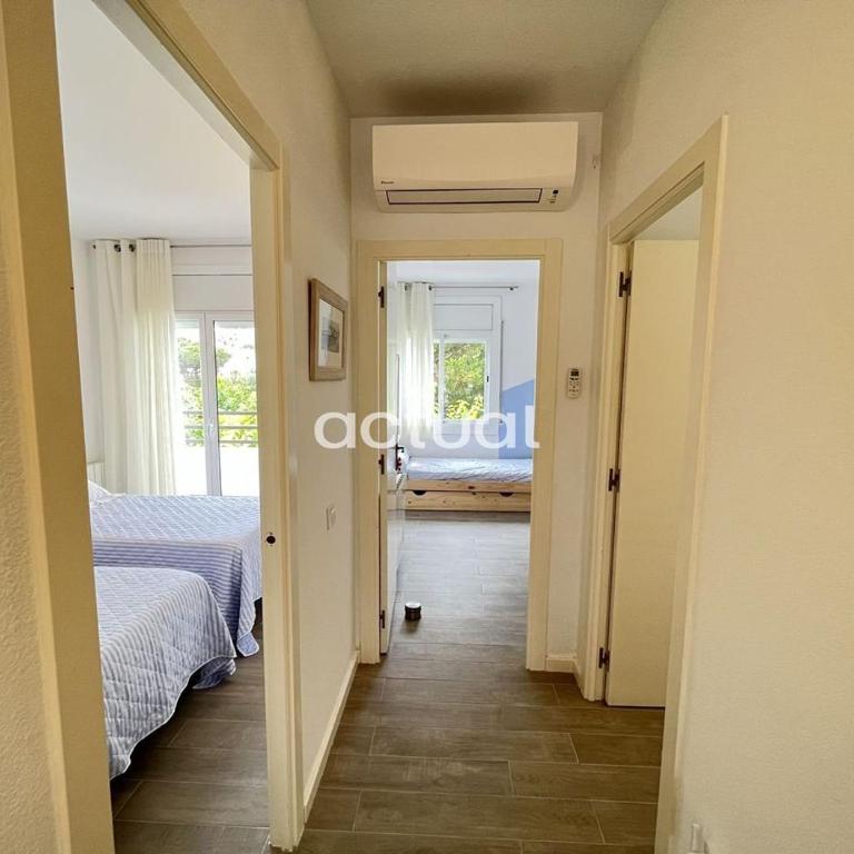 LAS PALOMAS 1-2 - Three-Bedroom Apartment - 9