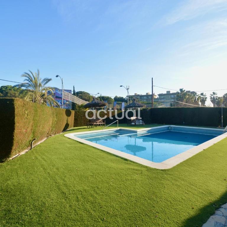 LAS PALOMAS 1-2 - Three-Bedroom Apartment - 28