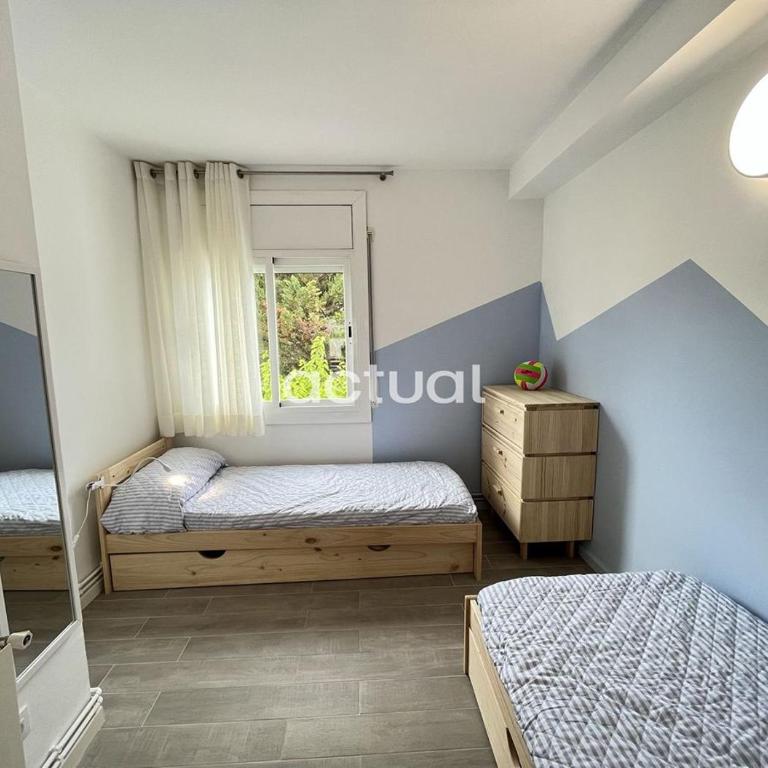 LAS PALOMAS 1-2 - Three-Bedroom Apartment - 11