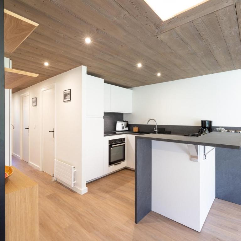 Appartement rénové proche pistes avec Wi-Fi pour familles - FR-1-568-30 - Apartamento - 6
