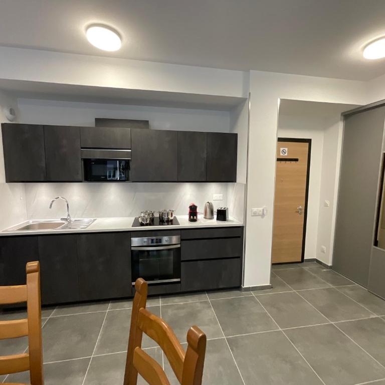 Appartement au pied du Mont-Blanc 2! - Two-Bedroom Apartment - 5