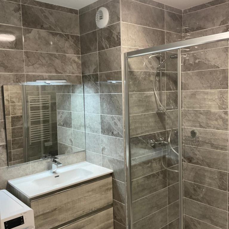 Appartement au pied du Mont-Blanc 2! - Two-Bedroom Apartment - 3