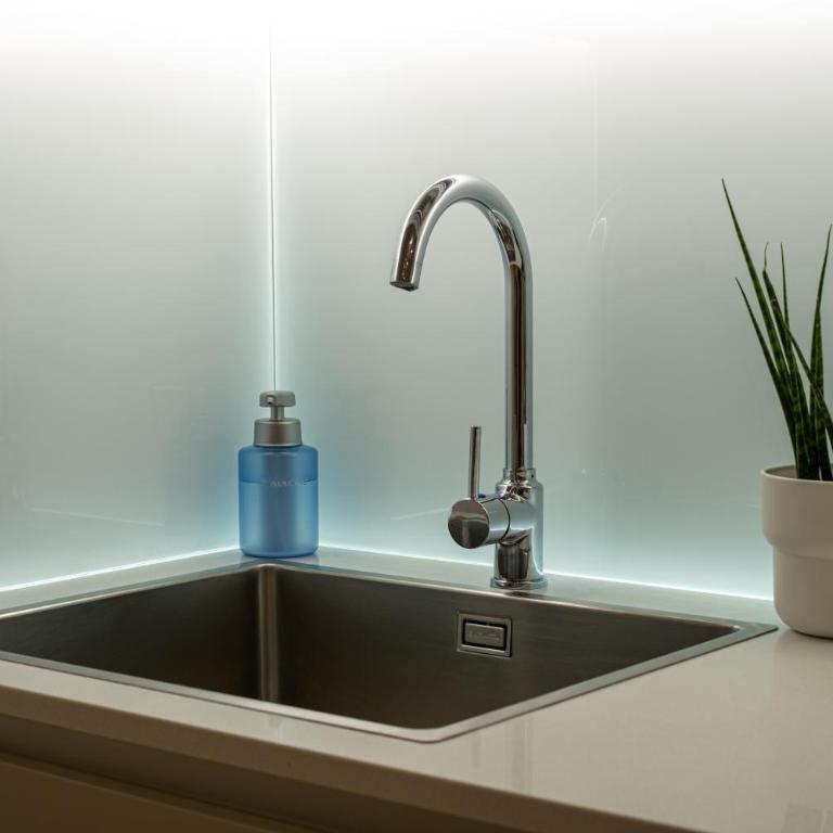 Veroniamo - One-Bedroom Apartment - 7