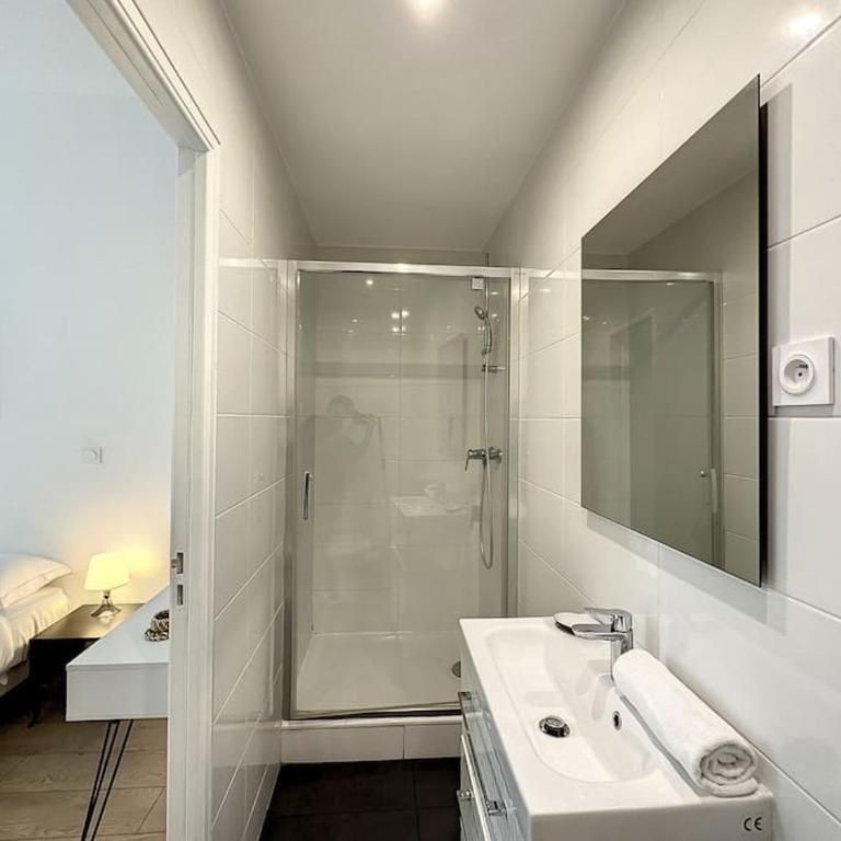 Cosy appart - lyon 6 - Gare Partdieu - Lafayette 1 - One-Bedroom Apartment - 4