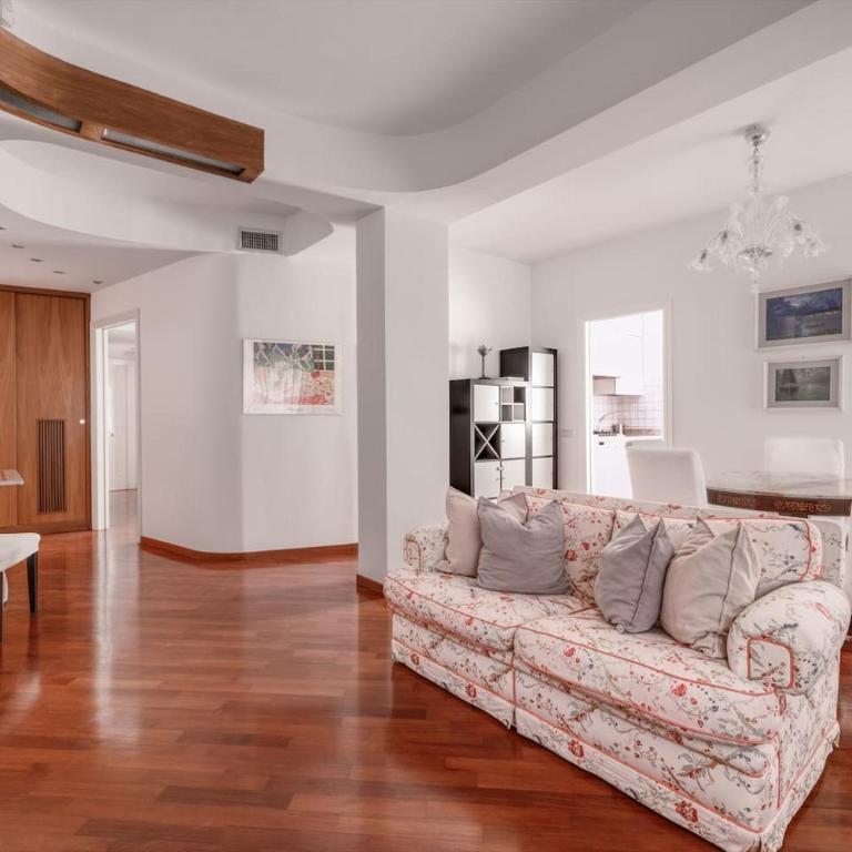 Vatican Museum Apartment - ZENO 26 - Two-Bedroom Apartment - 24