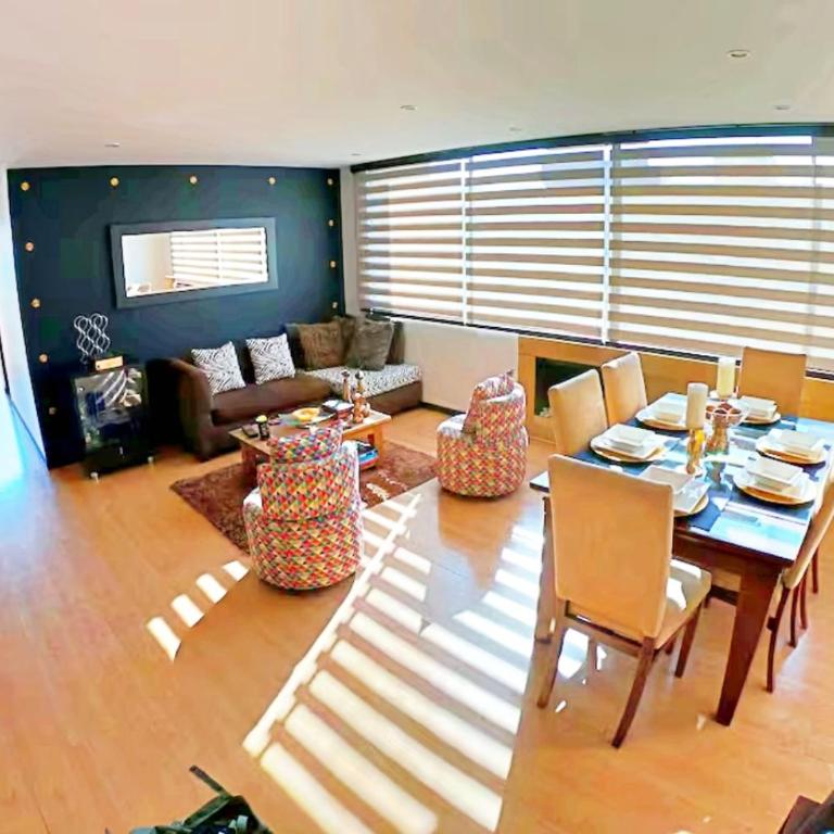 Apartamento Park Way Bogotá Embajada - Apartment with Balcony - 2