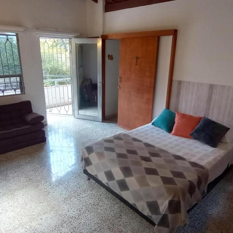 CASA DE LOLA - Habitación Doble con balcón - 11