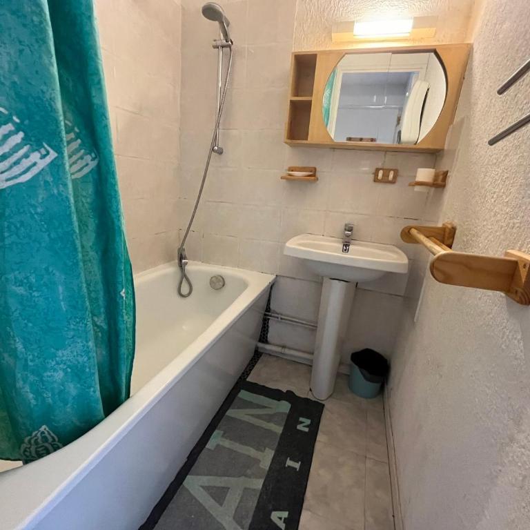 Mini T2 à Barcelonnette pour 4 personnes avec balcon et cuisine équipée - FR-1-165A-111 - Apartment (4 Erwachsene) - 9