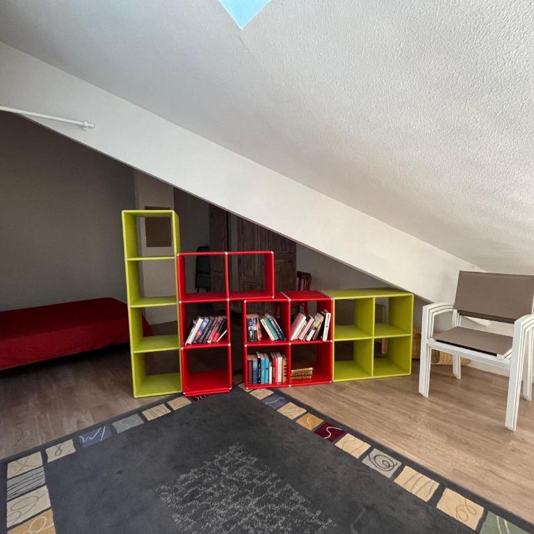 T2 Duplex à Barcelonnette avec Parc et Garage - Apartamento de 1 dormitorio - 12