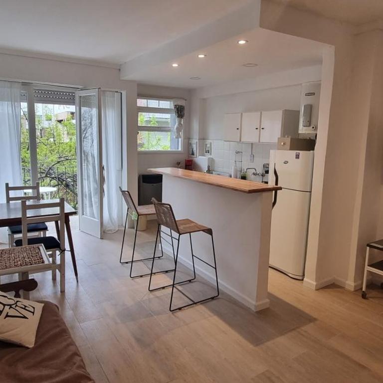 Depto 2 Ambientes 55M2. Balcon a la Calle - Apartment - 1