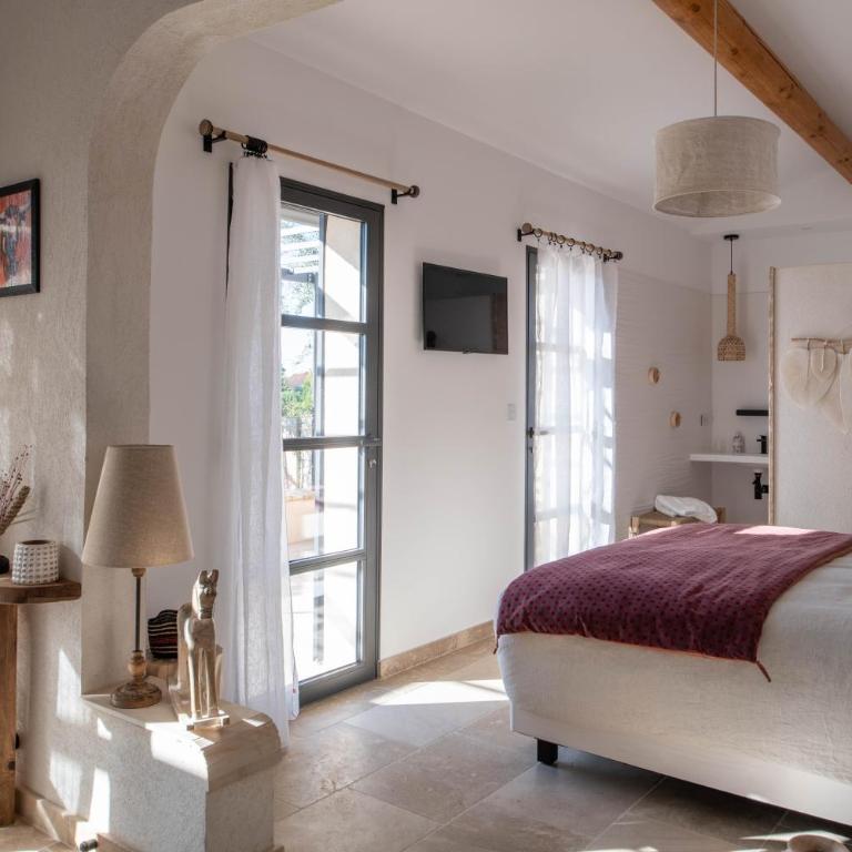 LA BASTIDE DES CULS-ROUSSET - Chambre Lit Queen-size - Accessible aux Personnes à Mobilité Réduite - 4