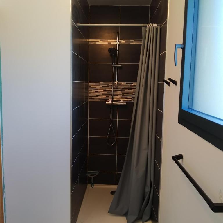 Le Mas des Calus Chambres d'hôtes - Chambre Double Deluxe - 3
