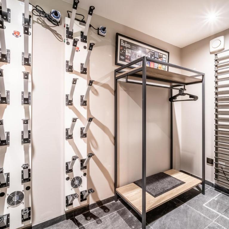 Chalet La Rose de Clairiere Morzine - BY EMERALD STAY - Five-Bedroom House - 57