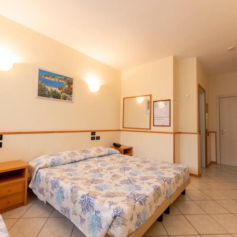 Hotel degli Ulivi - Camera Matrimoniale/Doppia con Letti Singoli - 2