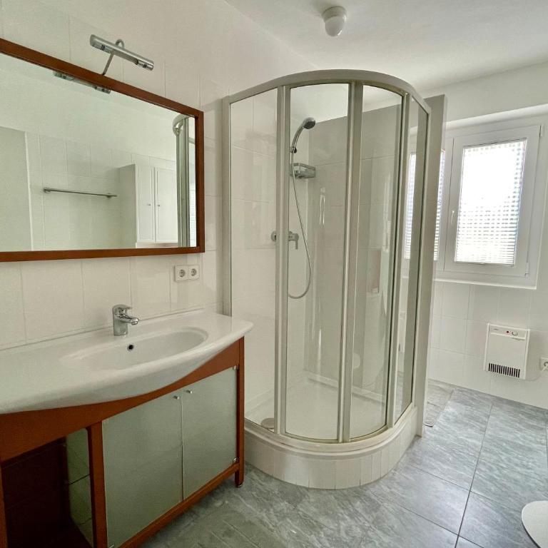 Ferienhaus Rutar - Apartment mit 2 Schlafzimmern und Seeblick - 4