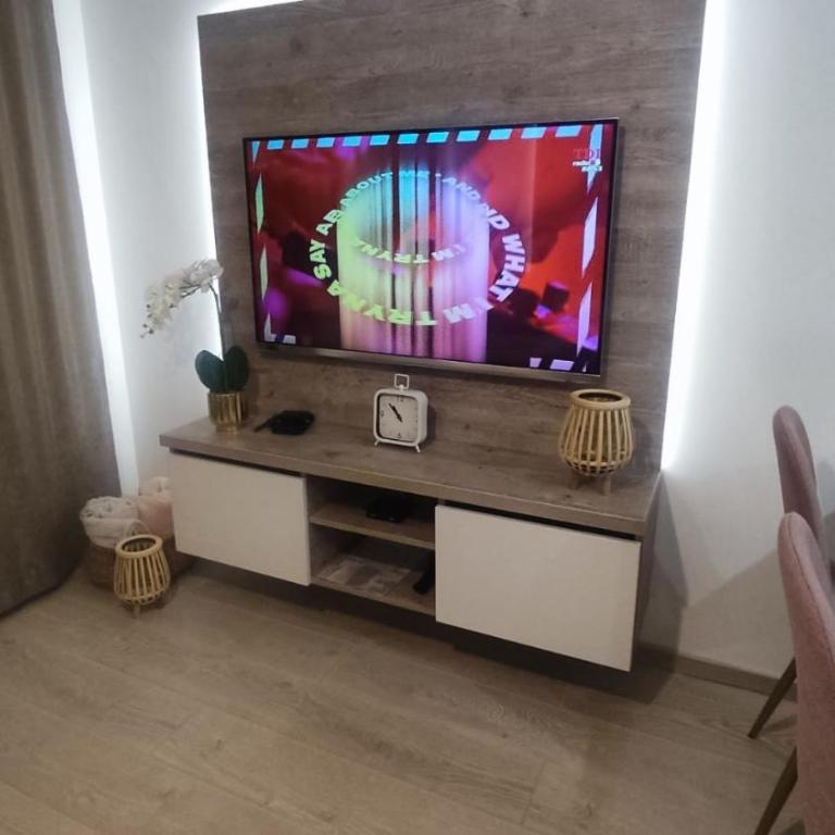 La Vie En Rose - Milmari Resort - One-Bedroom Apartment - 8